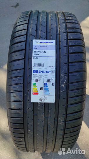 Michelin Pilot Sport 4 SUV 325/40 R22 и 285/45 R22