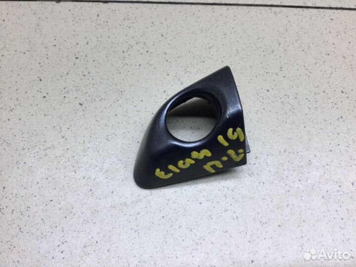 Накладка вставки замка двери передняя левая