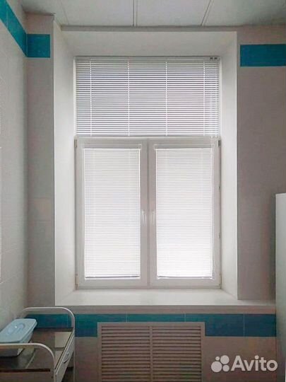 Жалюзи, шторы рулонные
