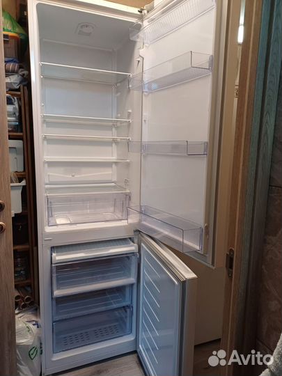 Продам холодильник beko