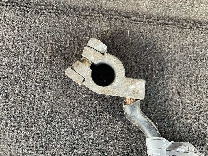 Минусовой провод аккумулятора BMW E36