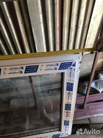 Балконная дверь с окном