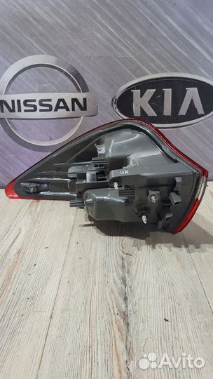 Фонарь задний Nissan almera G15 Лев