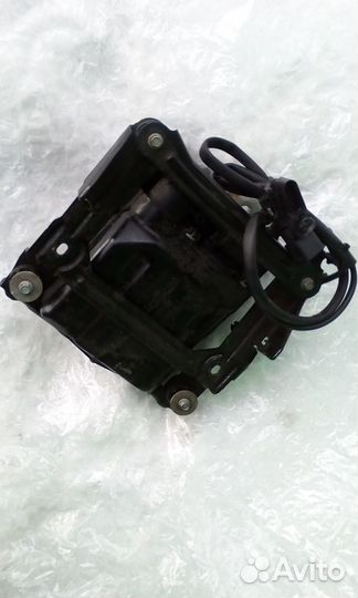 Porsche Panamera компрессор пневмо подвески