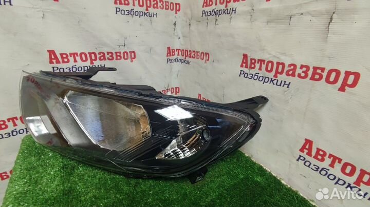 Фара Лада Гранта FL (в новом кузове) левая правая