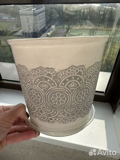 Горшок пластиковый