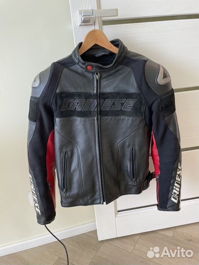 Мотокуртка dainese размер 46