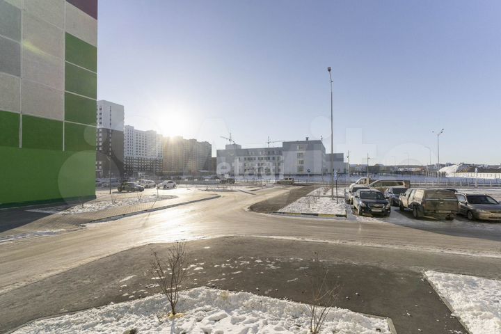 2-к. квартира, 74 м², 1/14 эт.