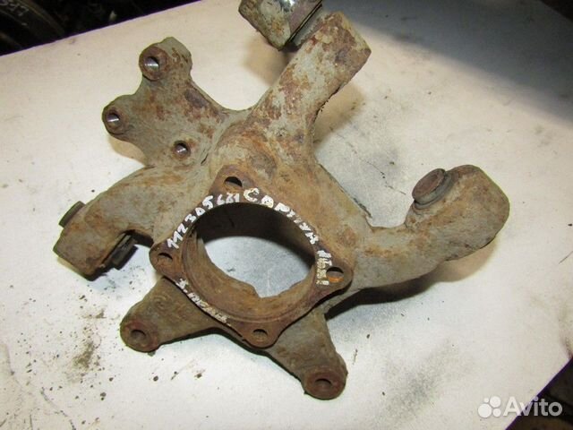 Кулак поворотный задний правый Captiva (C100) 2006