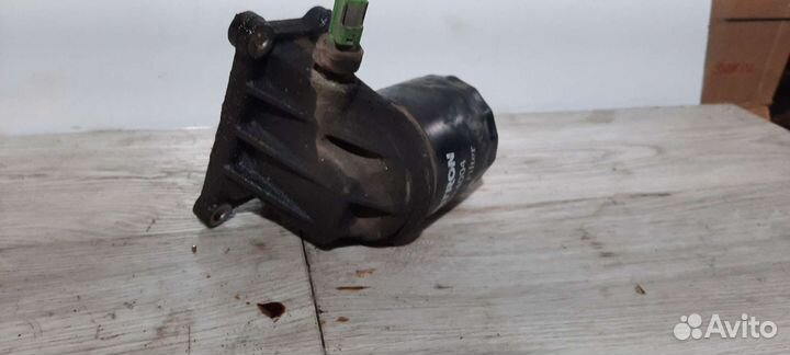 Кронштейн масленого фильтра Ford Focus 2 2.0 145лс