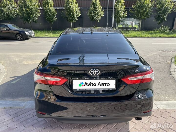 Toyota Camry 2.5 AT, 2018, 180 000 км