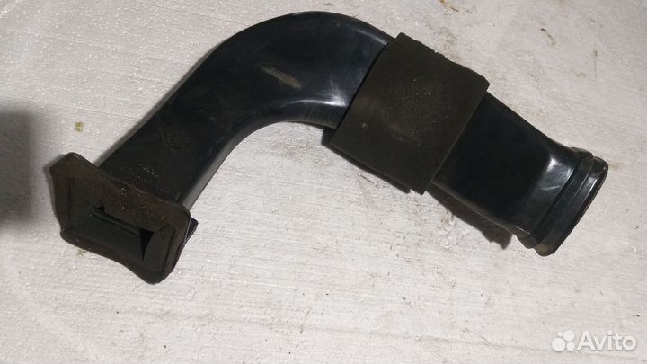 Воздуховод отопителя 2