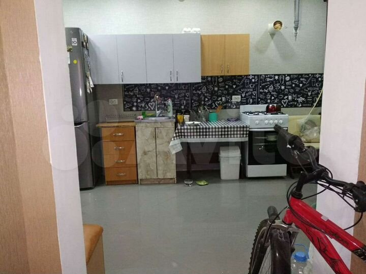 Комната 8 м² в 4-к., 2/2 эт.