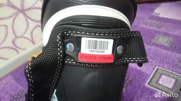 Продам лыжные ботинки 40 размер