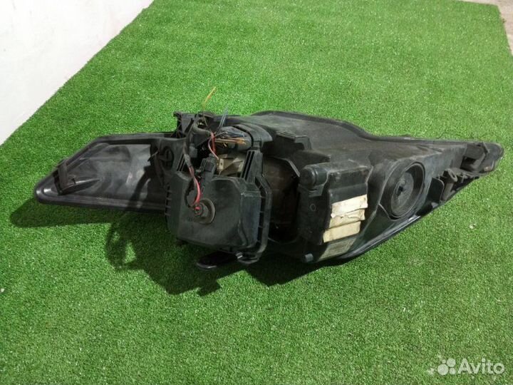 Фара галогеновая правая Ford Mondeo 2010-2015