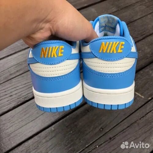 Nike sb Dunk low university blue