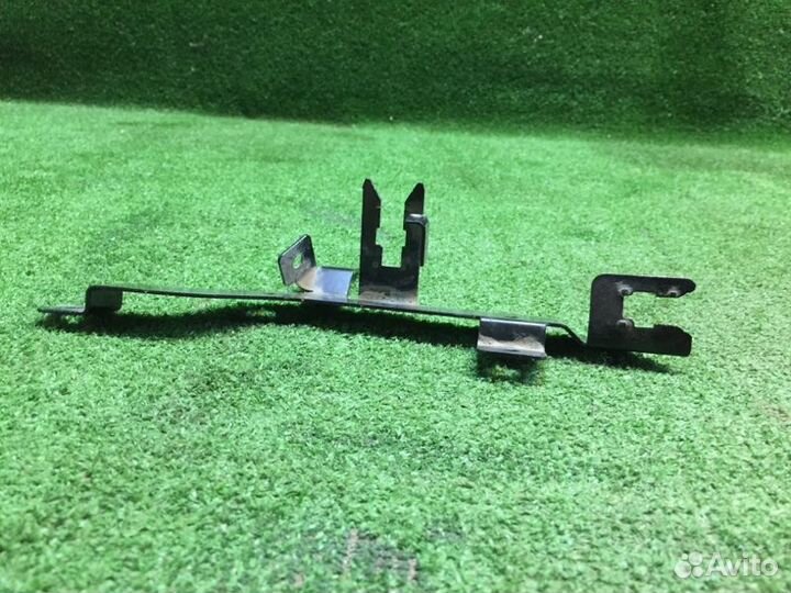 Кронштейн Opel Astra H 2004-2015