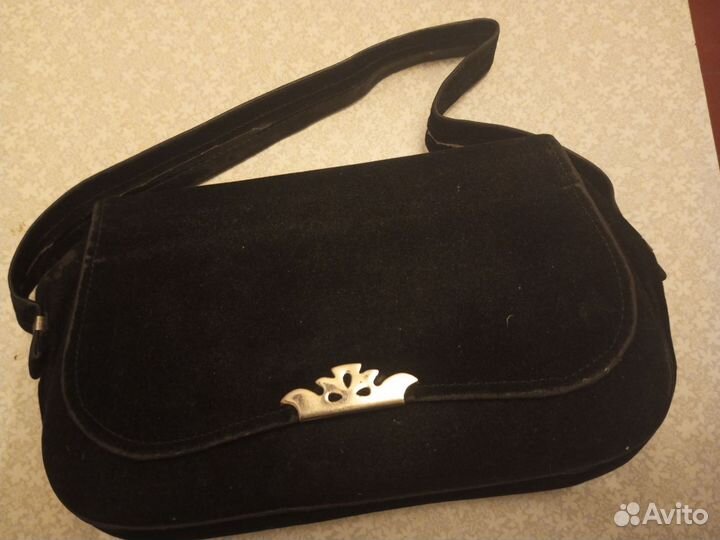 Салфетки, кож. кошелек, сумочка, расческа, обруч