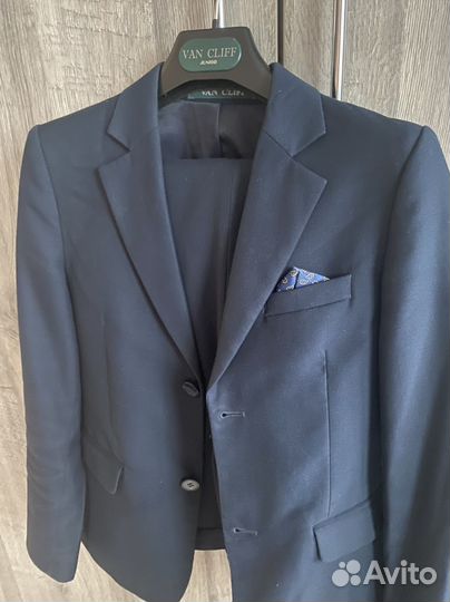 Школьный костюм