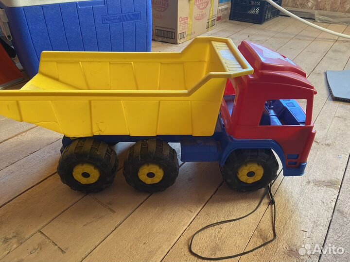 Большой грузовик