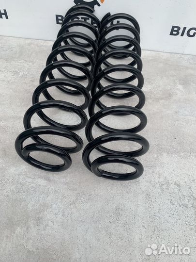 Пружина передняя Mercedes E W211 A2113211304