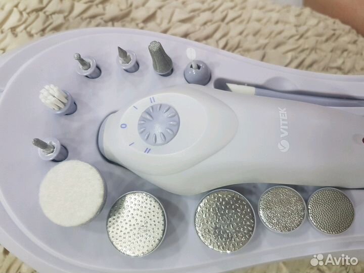 Маникюрный набор vitek VT-2201