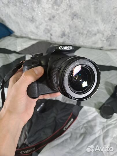 Canon eos 2000d kit
