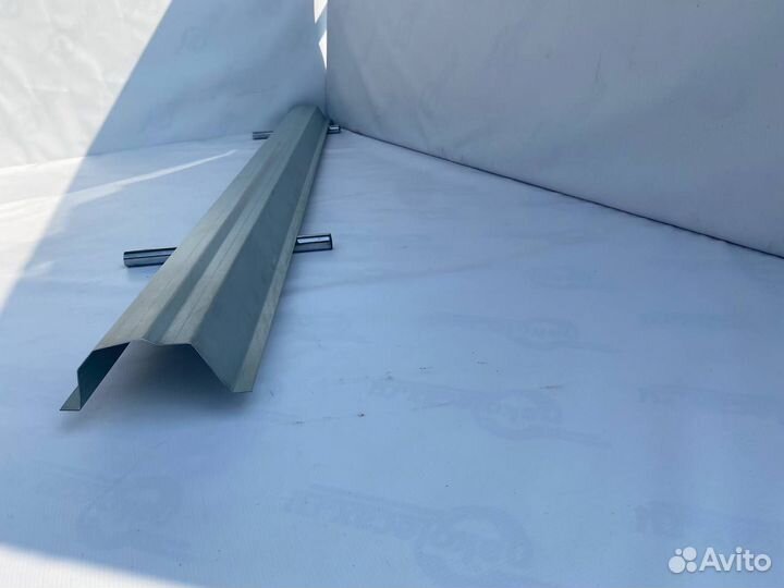 Пороги Toyota Corolla/Allex/RunX (E120)