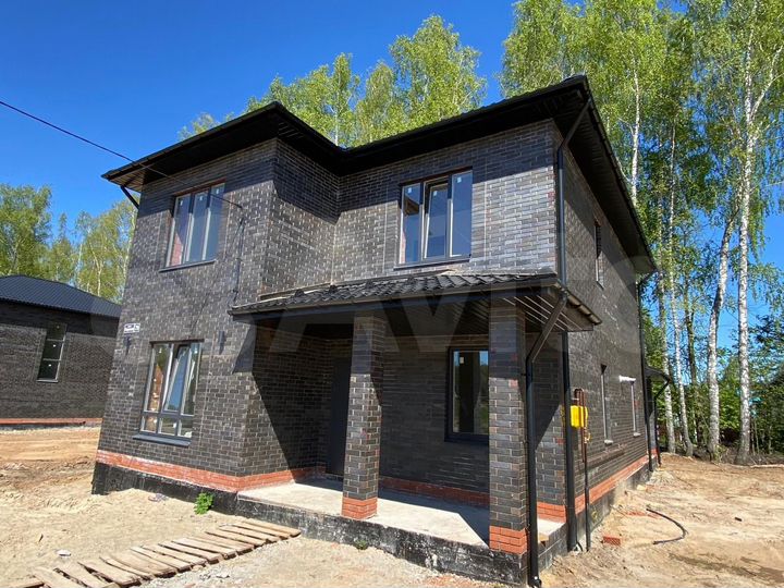 Коттедж 170 м² на участке 11 сот.