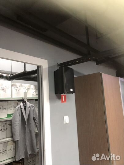 Монтаж звукового и светового оборудования