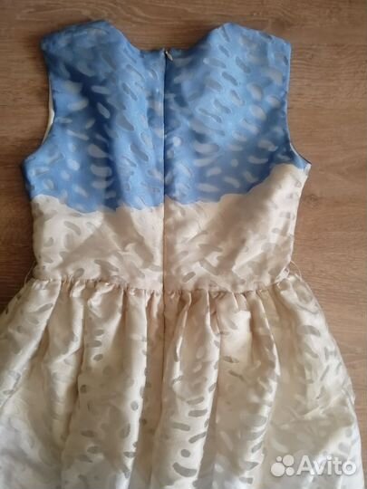 Детское нарядное платье 146