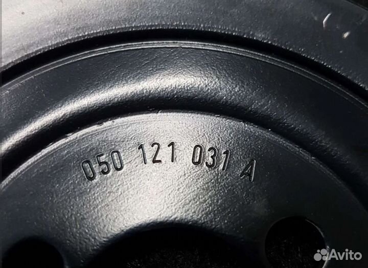 Шкив насоса гур Ауди 80,100 050145255A