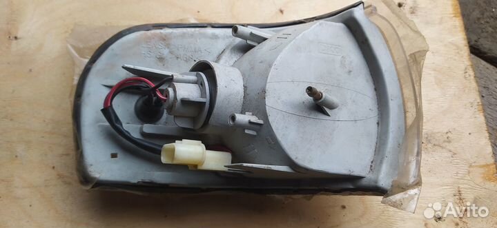 Указатель поворота передний левый Hyundai Grace