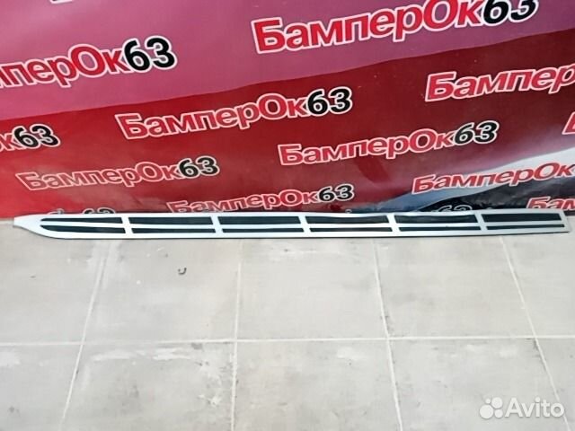 Накладка на подножку BMW X7 G07 2018 левая (б/у)