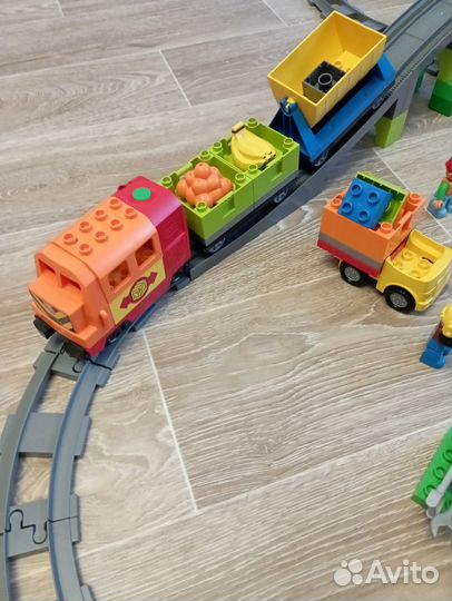 Lego duplo большой поезд