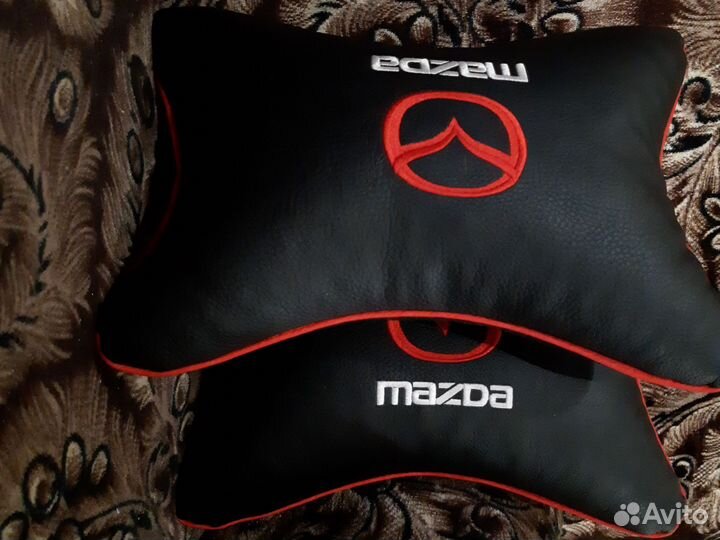 Подушка под шею в авто