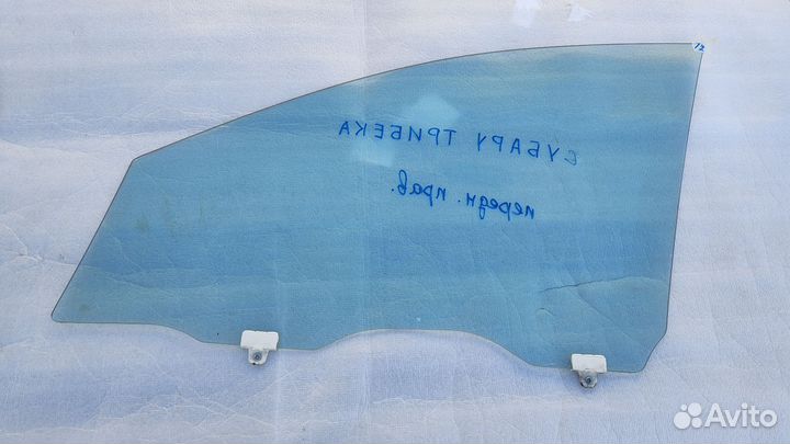 Subaru Tribeca переднее стекло