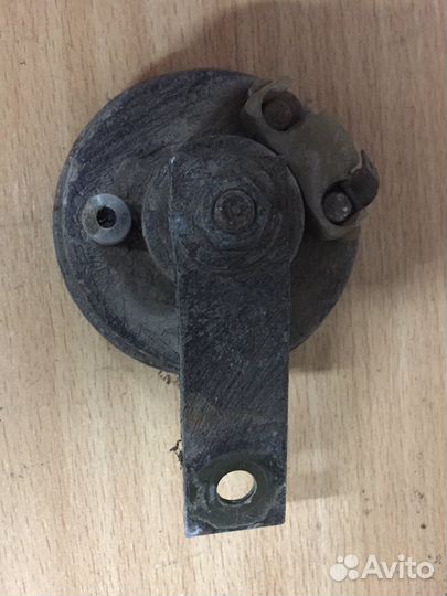 Звуковой сигнал Nissan Primera P11