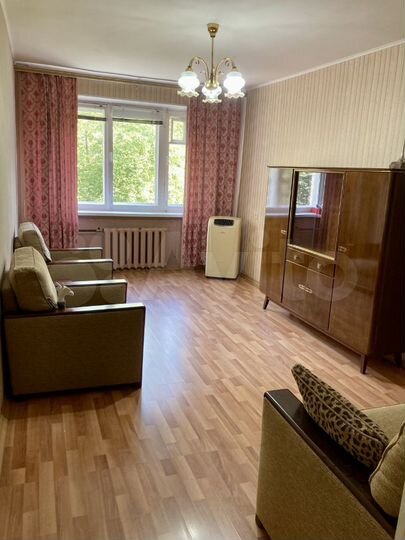 2-к. квартира, 47 м², 3/5 эт.