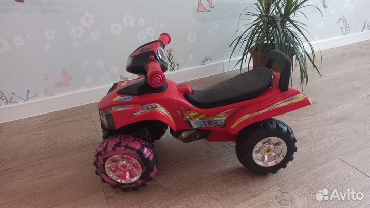 Машинка каталка