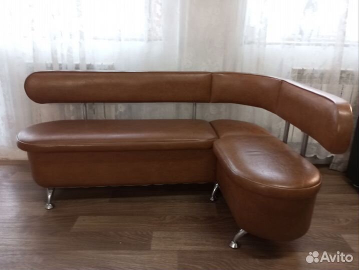 Продам кухонный уголок