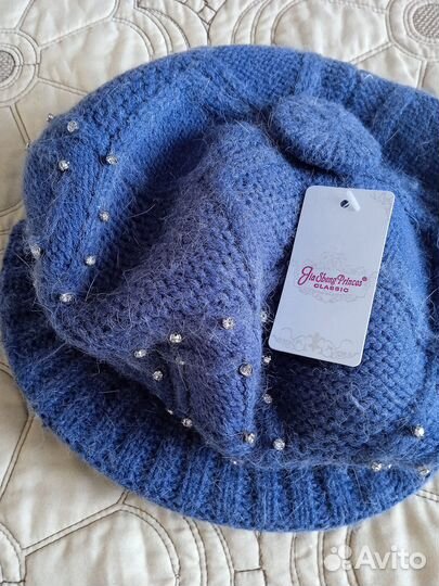 Берет с козырьком