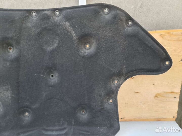 Шумоизоляция капота Mercedes W222