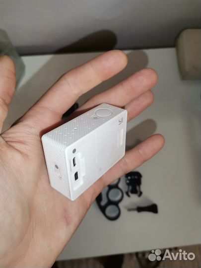 Экшн камера xiaomi yi