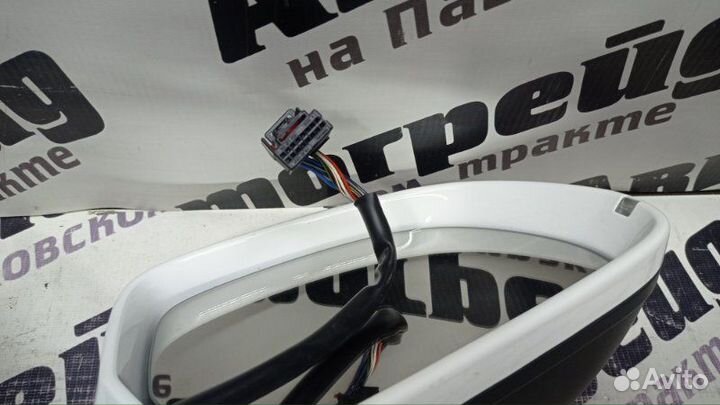 Зеркало правое Audi A4 8K2 cdhb 07.06.2008