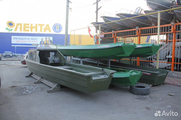 Лодка каютная Каспий 90 производство RiverBoat