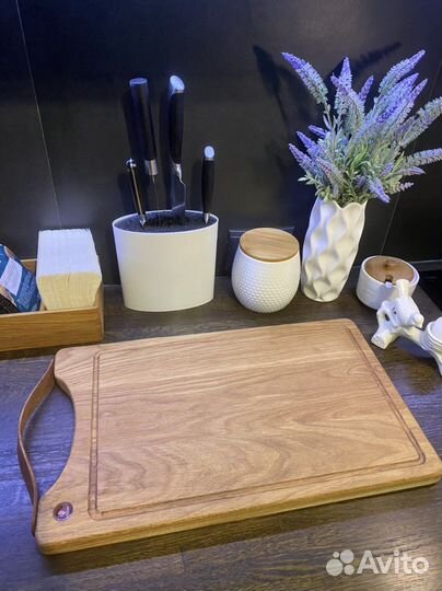 Доска кухонная разделочная дубовая 470*280*26 мм