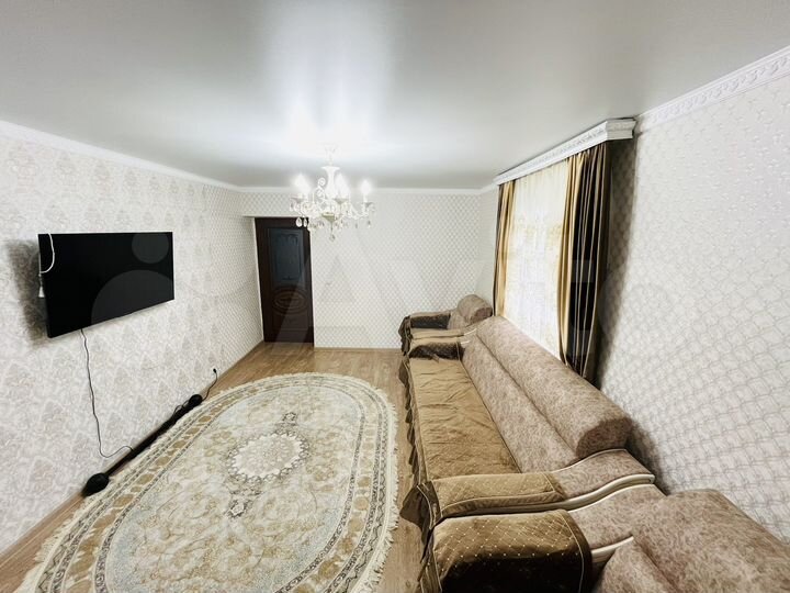 2-к. квартира, 54 м², 4/12 эт.