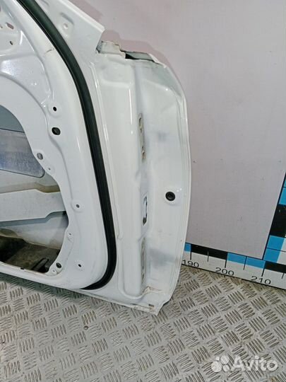 Дверь передняя левая Mercedes-Benz C-Class