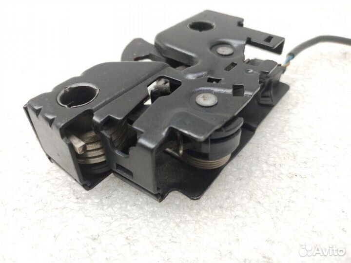 Замок капота Volkswagen Polo 5 2010